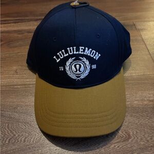 NWT Lululemon Navy and Tan Cap